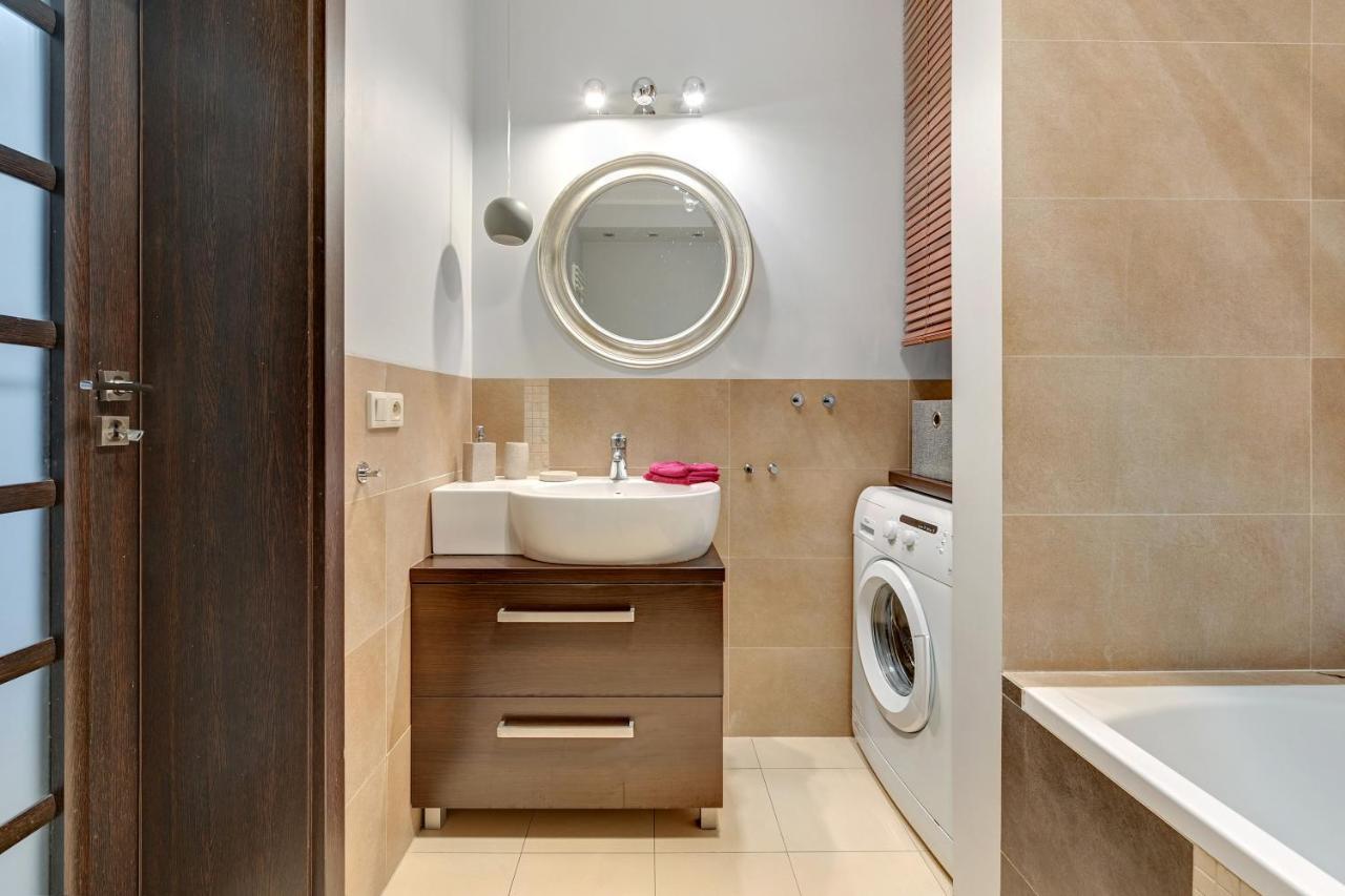 Wave Apartments - Szafarnia Old Town Гданск Екстериор снимка