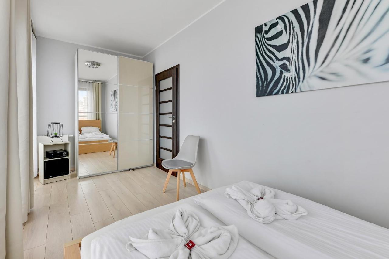 Wave Apartments - Szafarnia Old Town Гданск Екстериор снимка