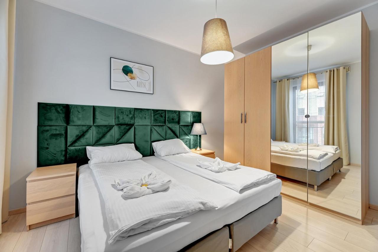 Wave Apartments - Szafarnia Old Town Гданск Екстериор снимка