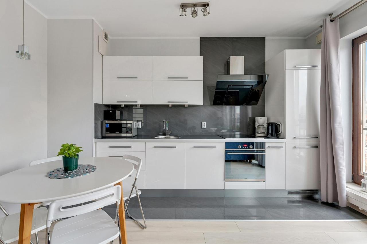 Wave Apartments - Szafarnia Old Town Гданск Екстериор снимка